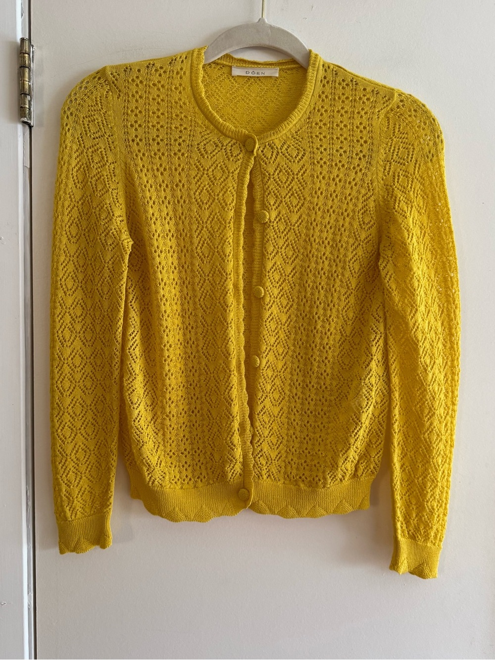Doen Set Cardigan and Sweater Vest - Picture 4 of 16